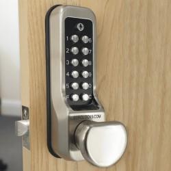 BORG BL7101 ECP Digital Door Lock SS on Door