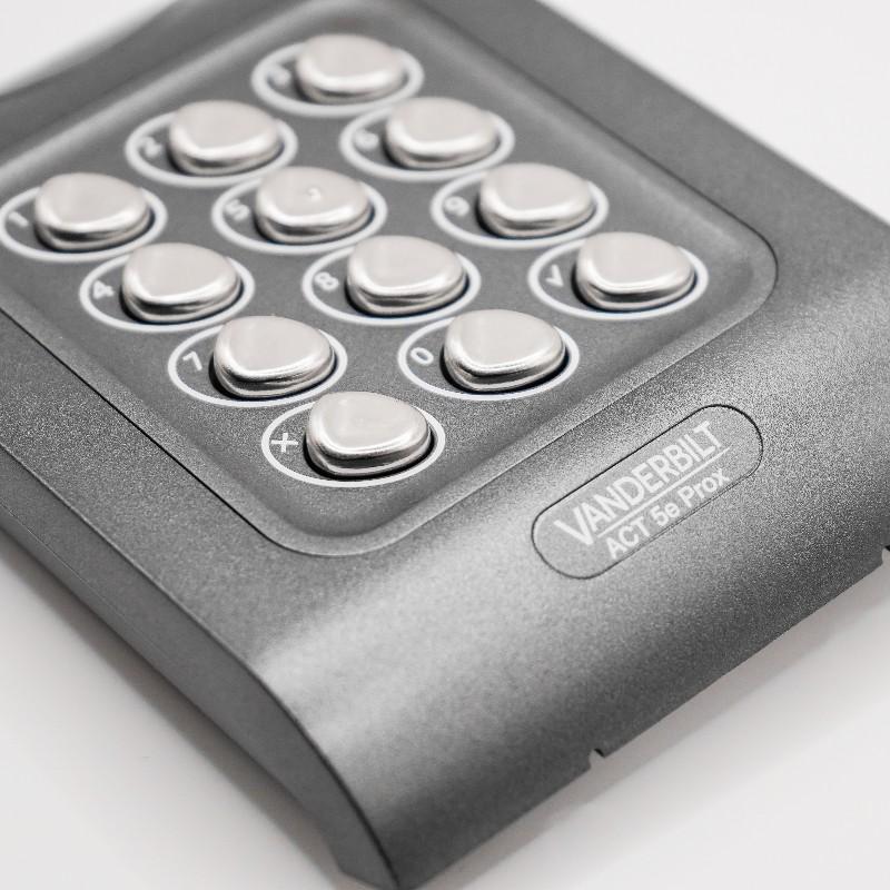 Act 5e Keyad And Proximity Reader Close Up