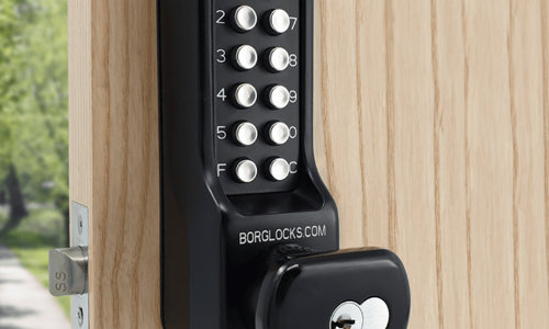 Borg Digital Lock on door